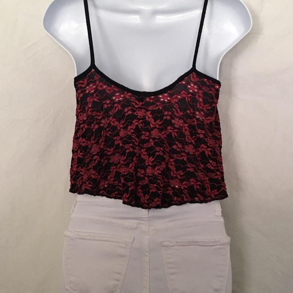 Black and Red Lace Crop Top - Picture 2 of 3